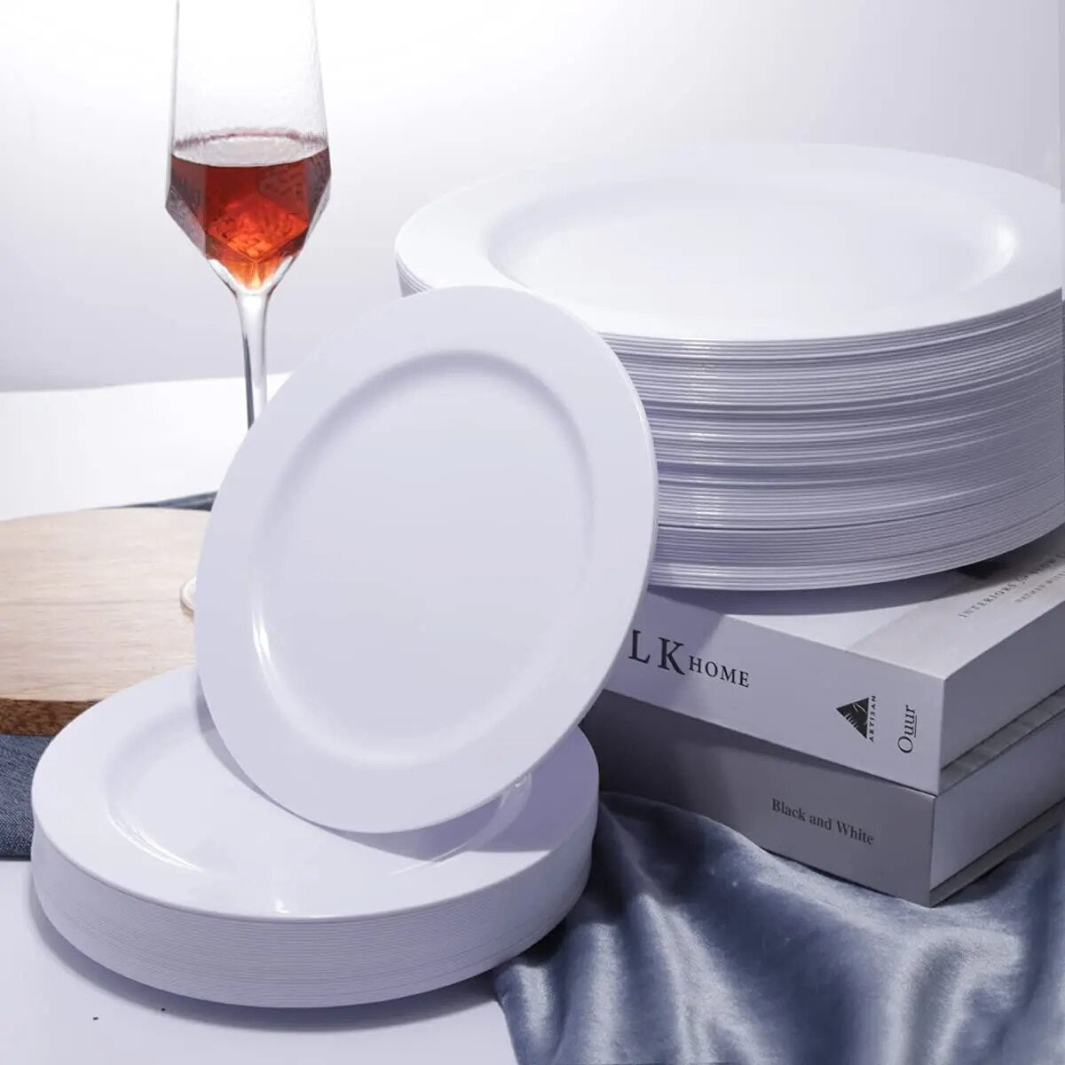 White Round Plastic Plates-Disposable Dinner Plates Cake Plates- Premium Hard Party Plates Appetizer Plates for Wedding/Party